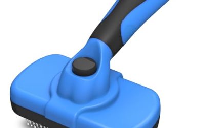 Choosing the Right Deshedding Brush for Your Golden Retriever