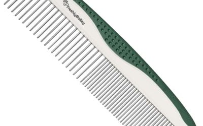 Choosing the Right Grooming Comb for Your Poodle’s Coat